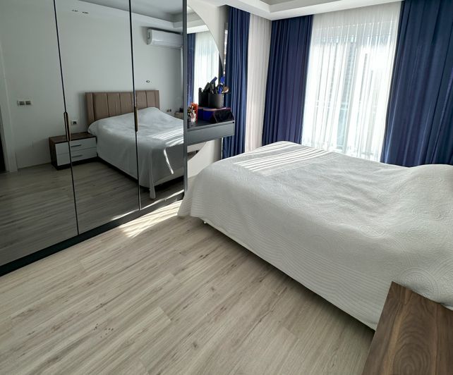 Image No.11-3 Bed Apartment for sale