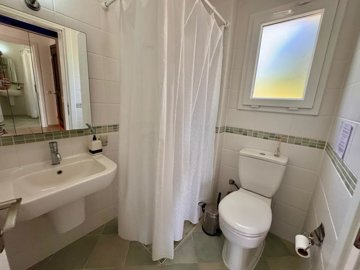 Lavish Reverse-Duplex Villa For Sale In Gocek, Fethiye - Shower room