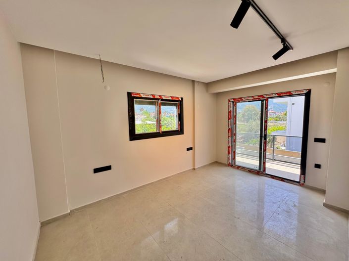 Image No.10-3 Bed Villa for sale