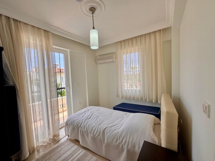 Image No.19-3 Bed Villa for sale