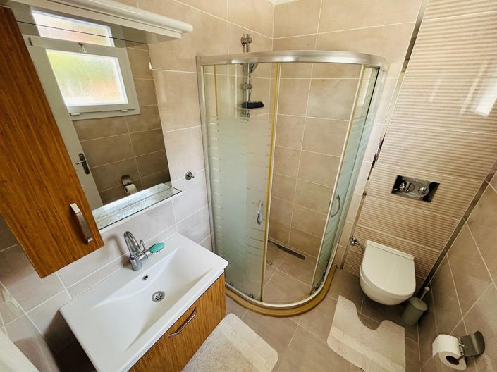 Image No.19-2 Bed Apartment for sale