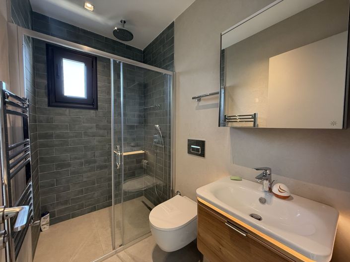 Image No.19-3 Bed Apartment for sale