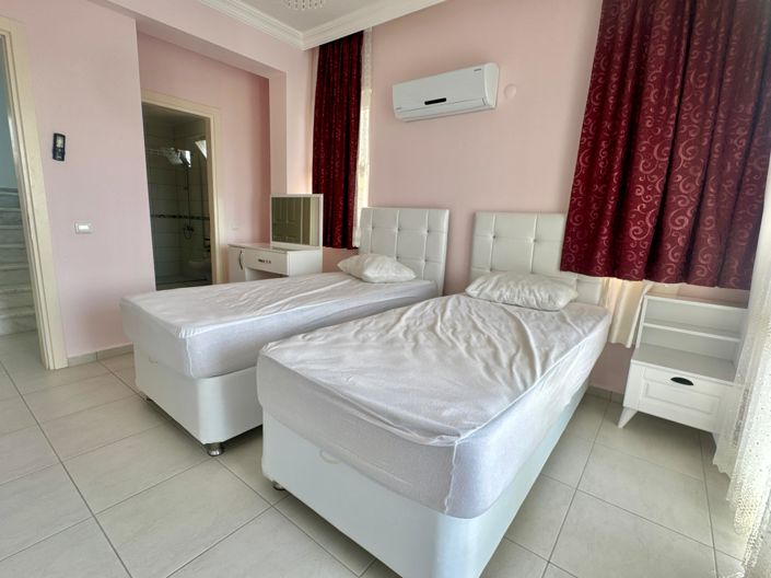 Image No.17-4 Bed Villa for sale