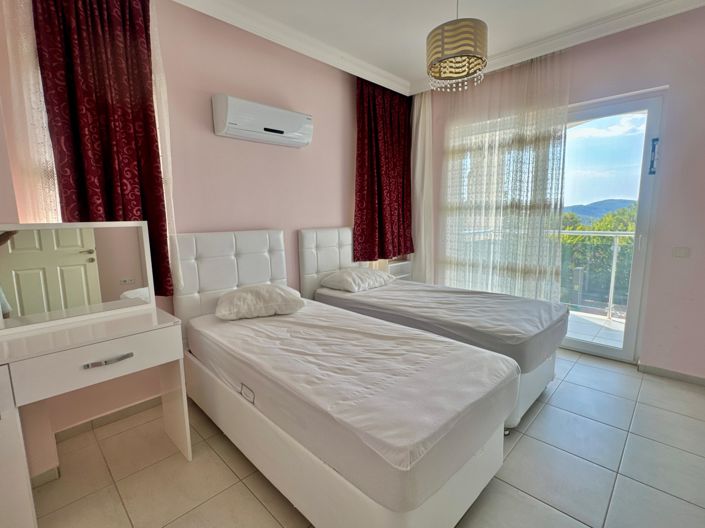 Image No.18-4 Bed Villa for sale