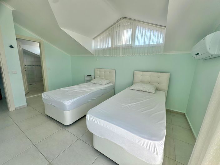 Image No.22-4 Bed Villa for sale