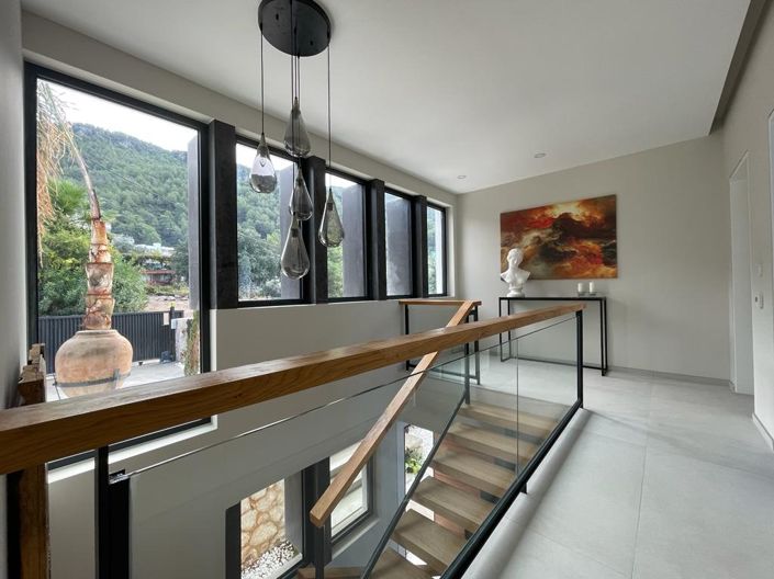 Image No.12-4 Bed Villa for sale