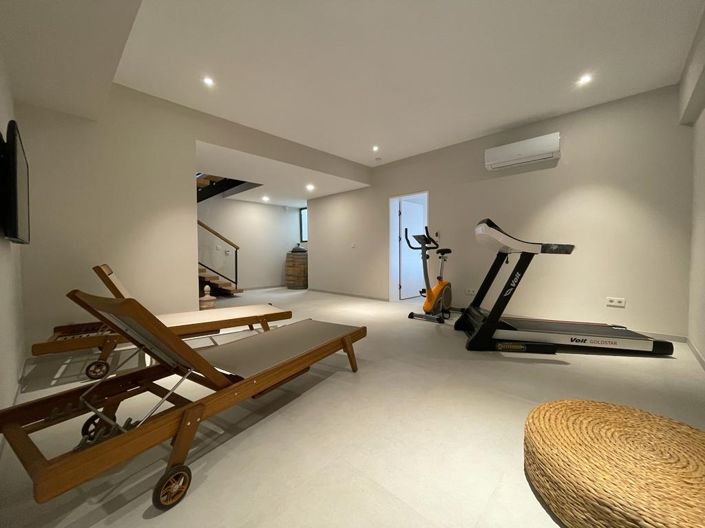 Image No.18-4 Bed Villa for sale