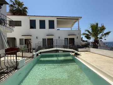 Chic Bodrum Property For Sale With A Shared Pool - Shared pool and sunbathing terrace