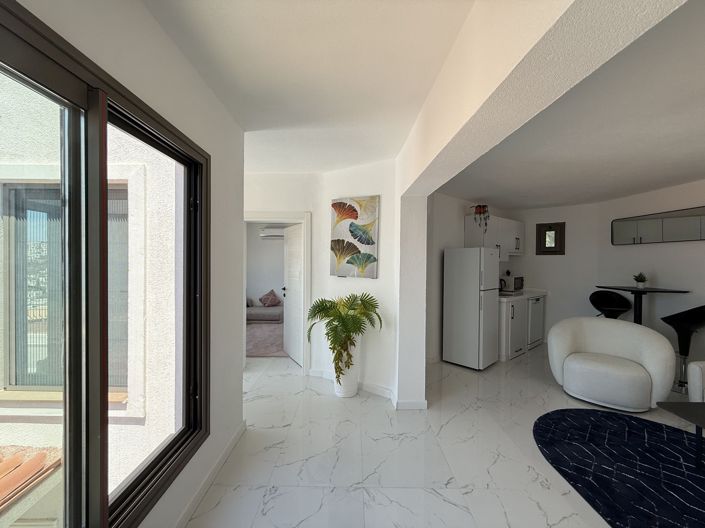 Image No.10-1 Bed Apartment for sale