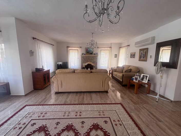 Image No.7-3 Bed Villa for sale