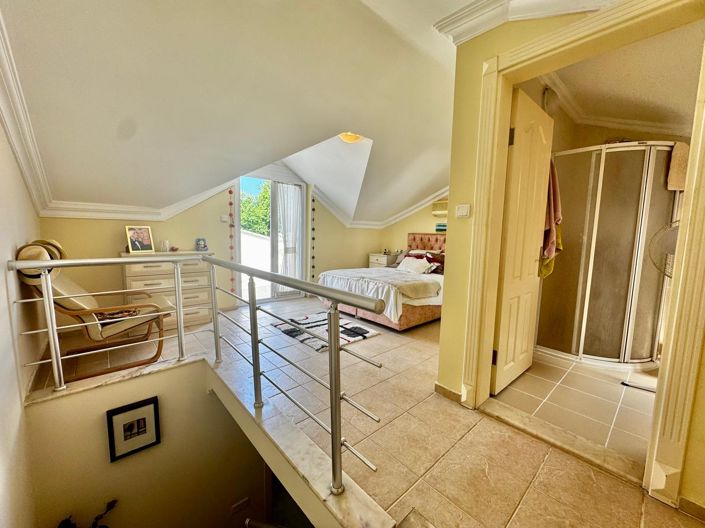 Image No.19-3 Bed Villa for sale