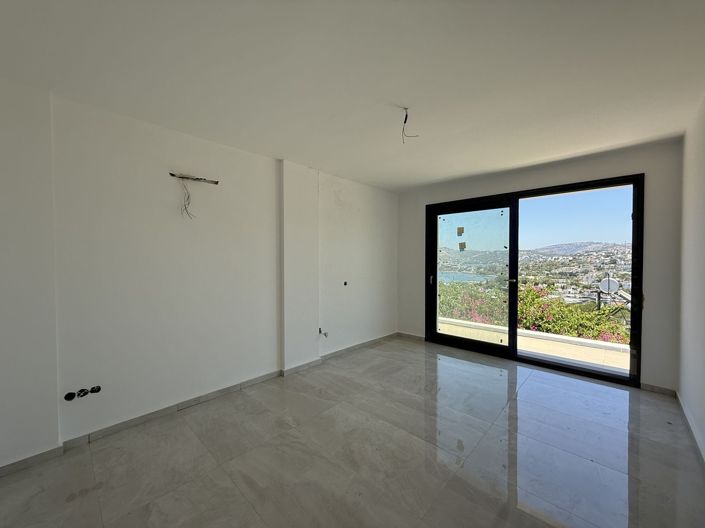 Image No.16-5 Bed Villa for sale