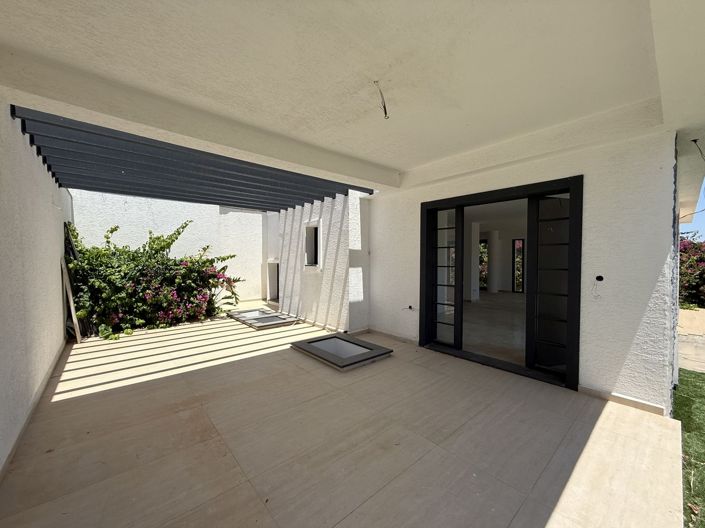 Image No.9-5 Bed Villa for sale