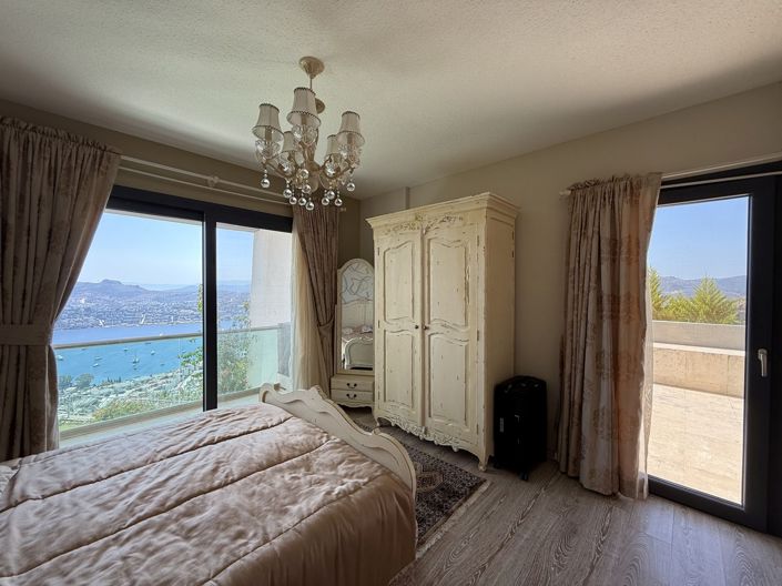 Image No.16-5 Bed Villa for sale