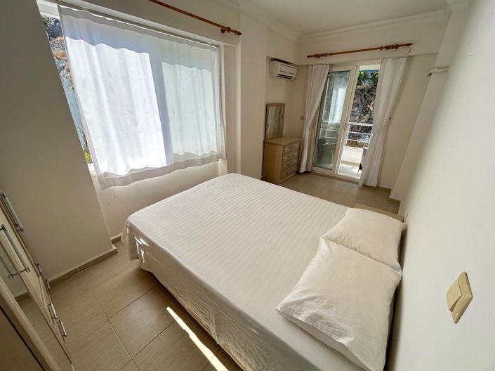 Image No.20-3 Bed Apartment for sale