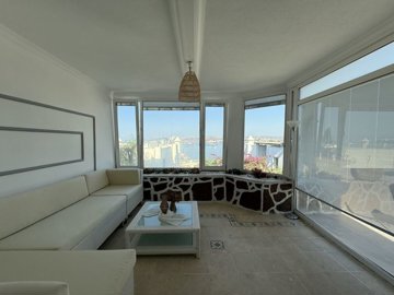 Triplex Bodrum Property For Sale Near The Sea – Lounge and dining area