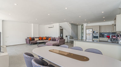 Exceptional Kalkan Triplex Villa For Sale - Into the lounge