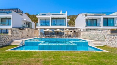 Exceptional Kalkan Triplex Villa For Sale - Main view of the triplex luxury villa