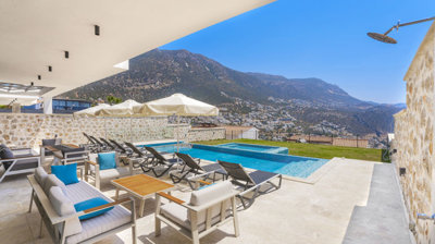 Exceptional Kalkan Triplex Villa For Sale - Sunbathing terrace