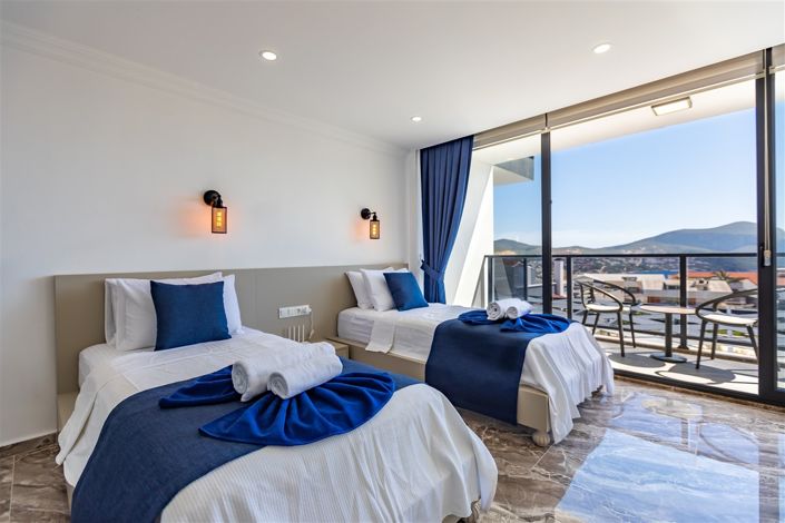 Image No.18-5 Bed Villa for sale