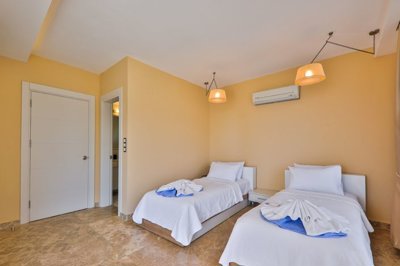 Must-See Villa For Sale In Kalkan With Sea-Views - Lovely twin bedroom