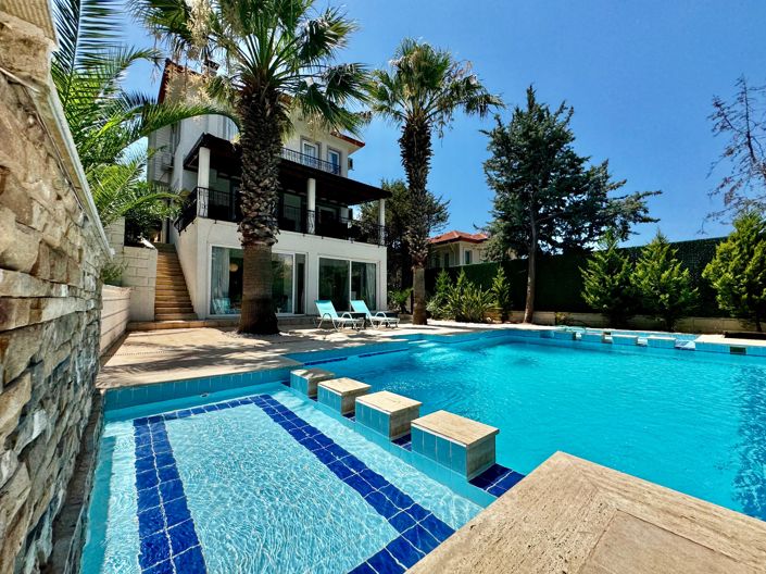 Image No.5-4 Bed Villa for sale