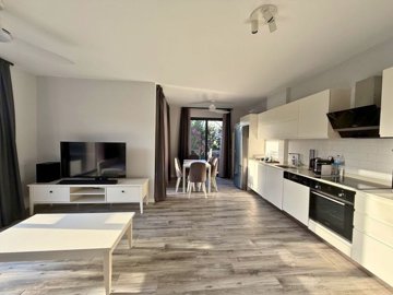Alluring Garden Apartment In Bodrum For Sale - Kitchen and dining area