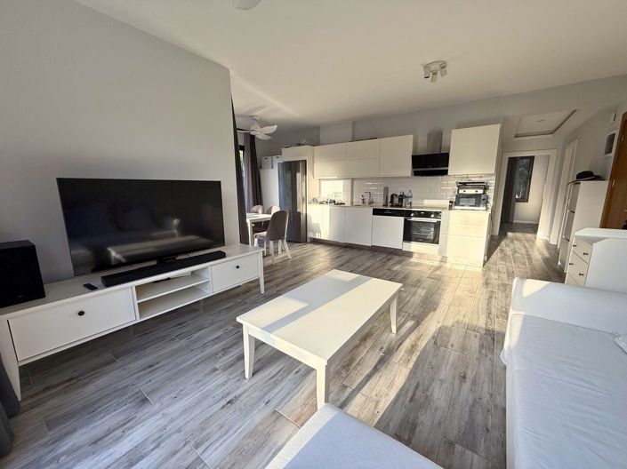 Image No.9-2 Bed Apartment for sale