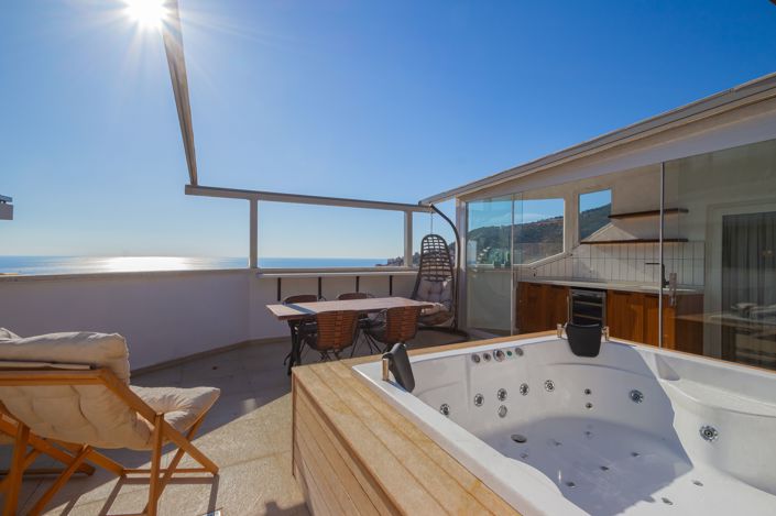 Image No.24-3 Bed Penthouse for sale