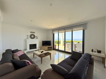 Panoramic Sea View Villa For Sale In Kadikalesi, Bodrum - Lounge with exterior access