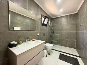 Panoramic Sea View Villa For Sale In Kadikalesi, Bodrum - Luxury bathroom