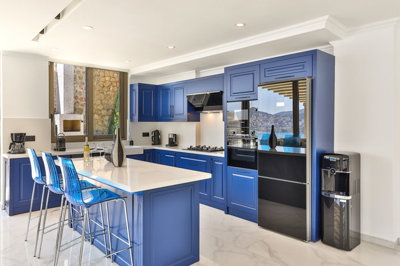 A Luxury 5-Bedroom Sea View Antalya Villa For Sale - Kitchen with breakfast bar and all appliances