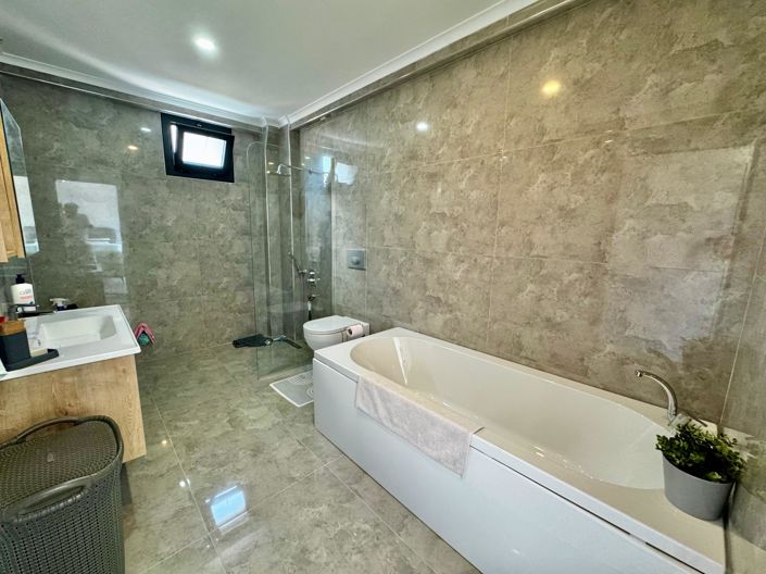 Image No.16-3 Bed Bungalow for sale