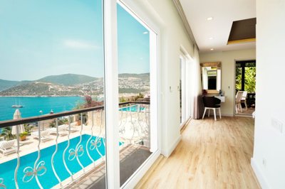 Idyllic Sea-View Kalkan Villa For Sale - Generously sized double bedroom