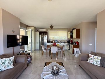 Inviting Apartment For Sale In Bodrum - Lounge to the kitchen