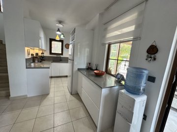 Semi-Detached Villa For Sale In Dalyan With A Shared Pool - Open-plan kitchen