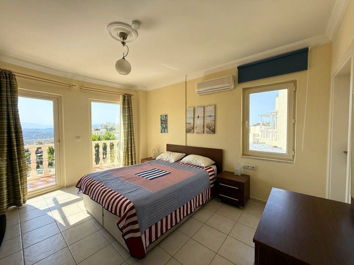 Image No.16-4 Bed Villa for sale