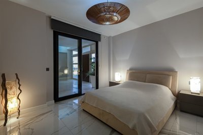 Sea View Apartment In Gumusluk, Bodrum For Sale – Large inviting bedroom