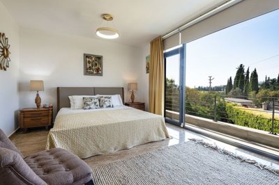 Breathtaking Villa With A Private Pool & Garden For Sale In Yalikavak - Double bedroom with lots of light