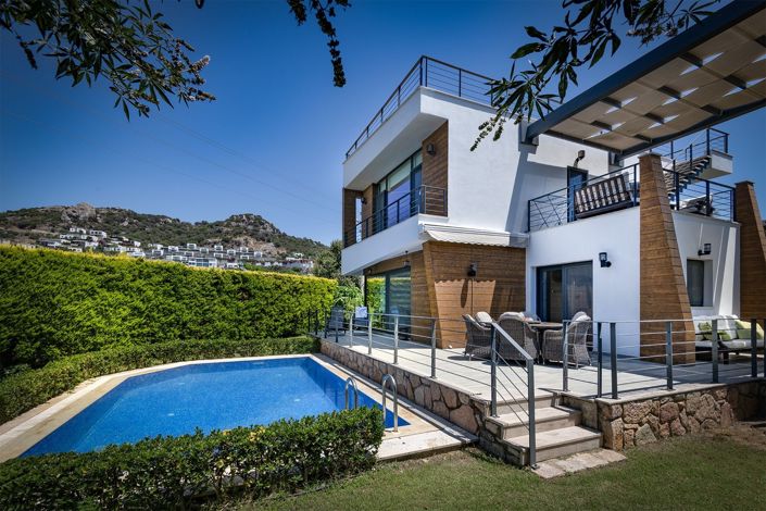 Image No.3-3 Bed Villa for sale