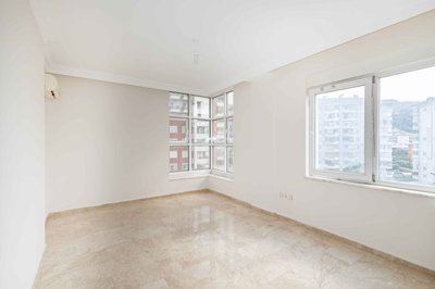 Notable Alanya Apartment For Sale In Cikcilli - Spacious double bedroom