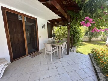 Ready-To-Move Dalyan Villa For Sale With Communal Gardens & Pool - Villa's entrance