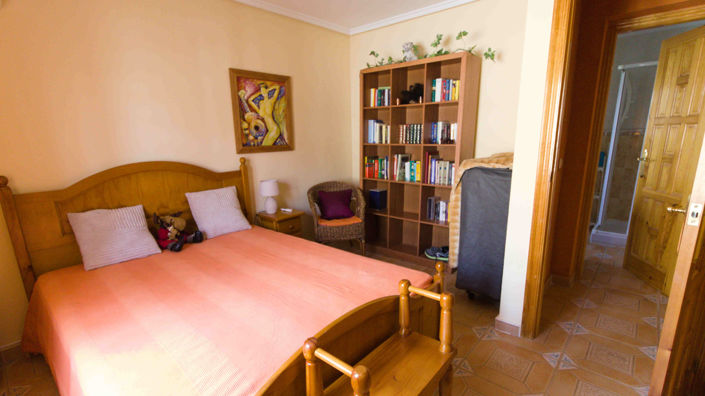 Image No.27-5 Bed Villa for sale