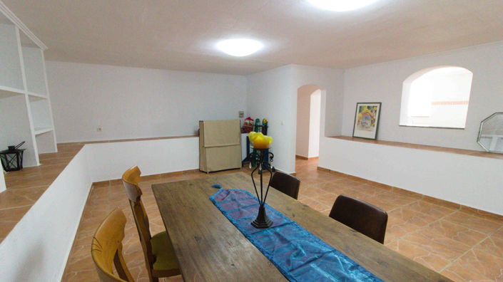 Image No.44-5 Bed Villa for sale