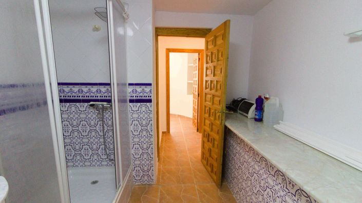 Image No.49-5 Bed Villa for sale