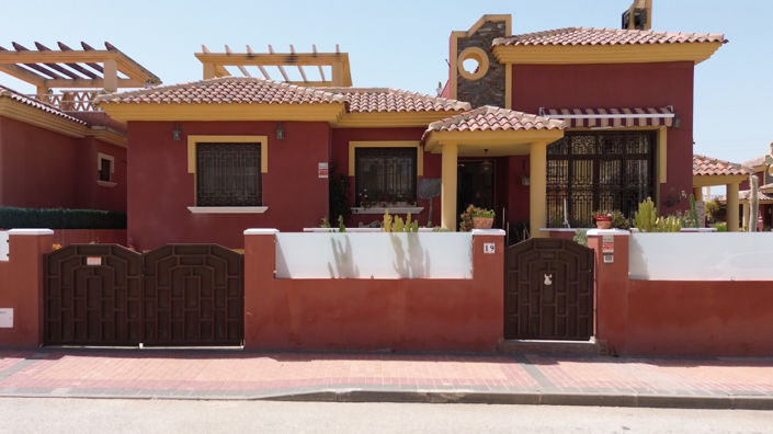 Image No.3-3 Bed Villa for sale