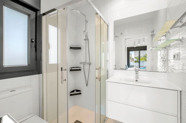 Image No.17-3 Bed Villa for sale