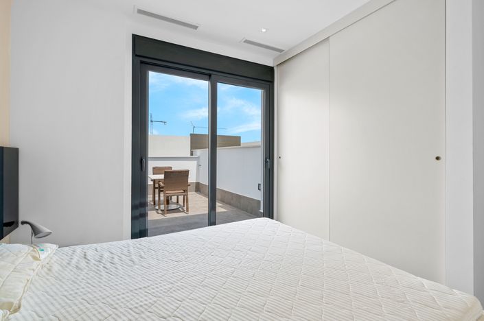 Image No.17-3 Bed Villa for sale