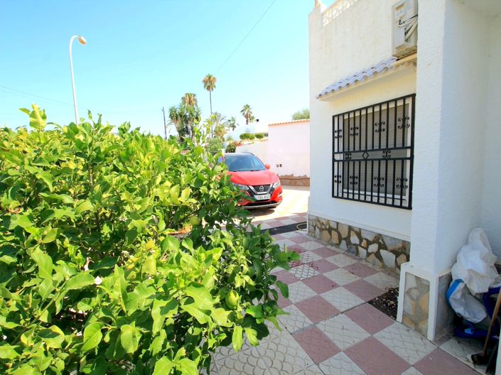 Image No.38-3 Bed Villa for sale