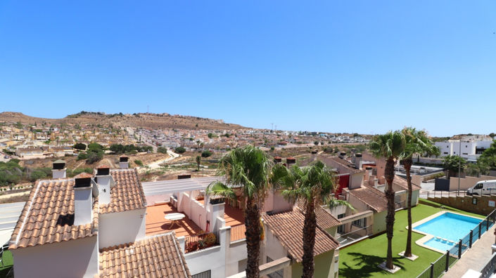 Image No.22-3 Bed Townhouse for sale